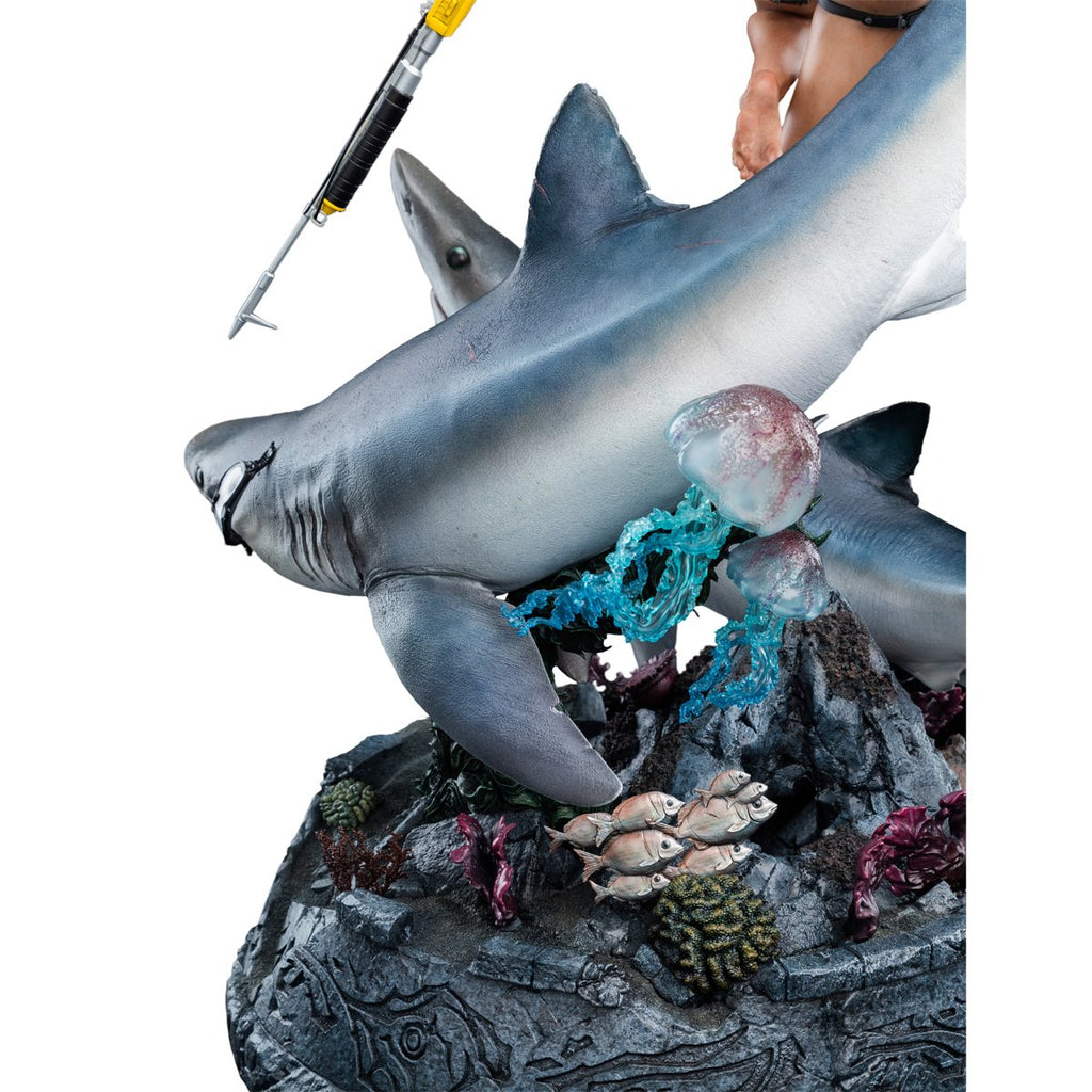 Tomb Raider Lara Croft Quest for Avalon Limited Edition 1:4 Scale Statue