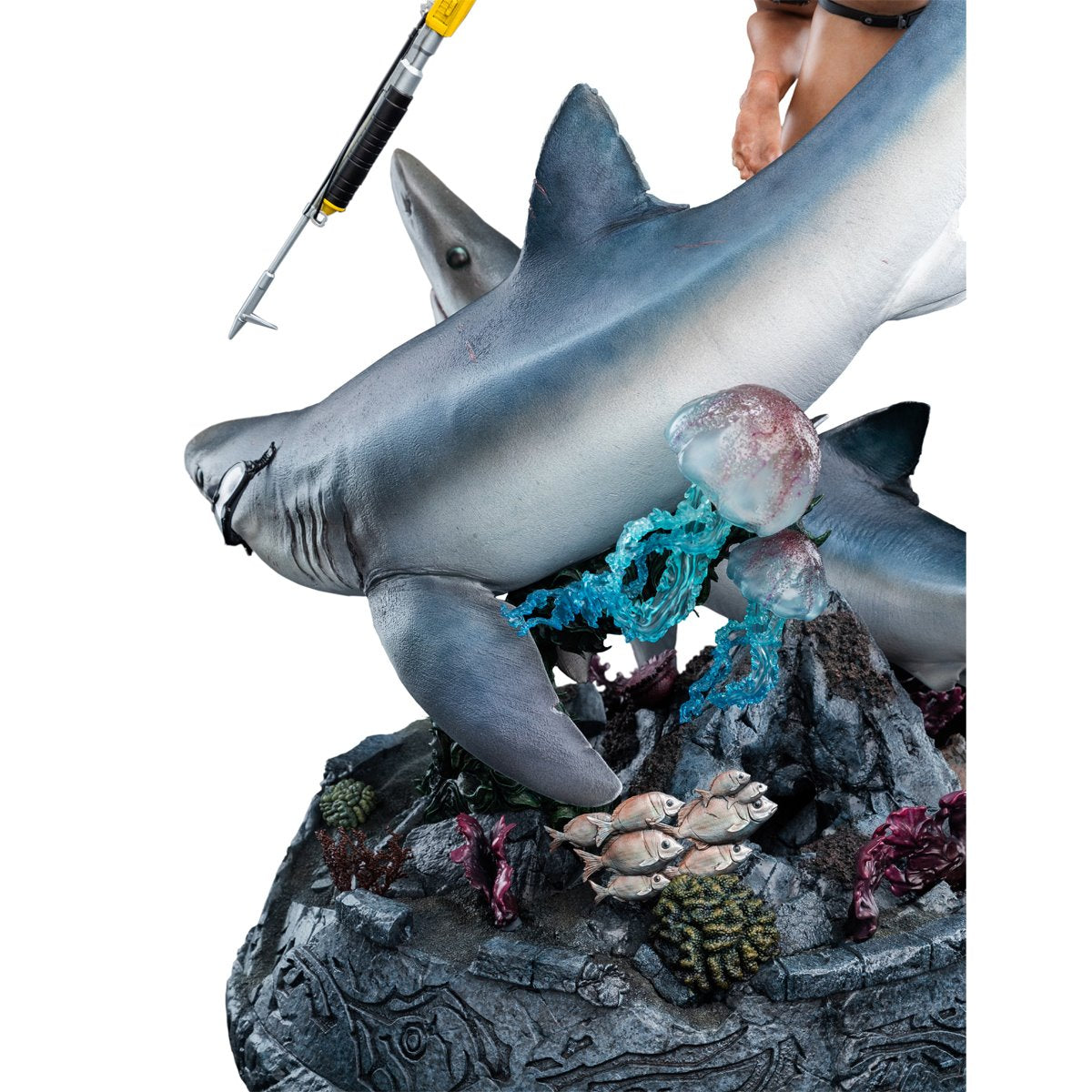 Tomb Raider Lara Croft Quest for Avalon Limited Edition 1:4 Scale Statue