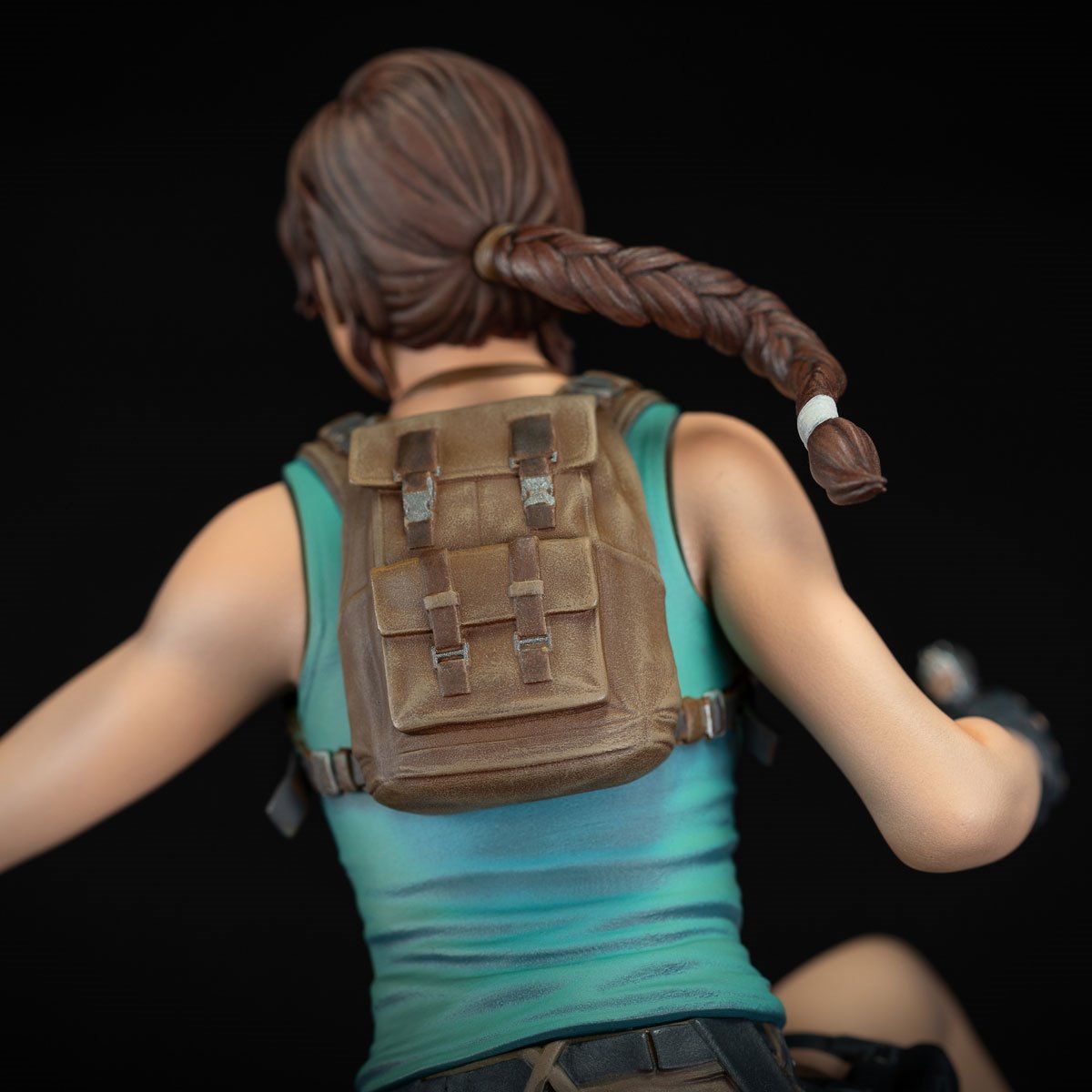 Tomb Raider Lara Croft PVC Statue