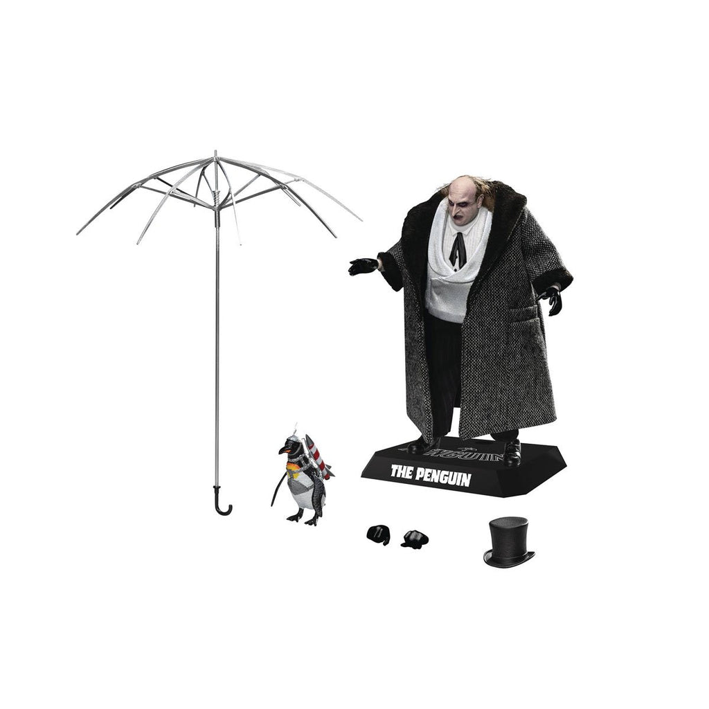 Batman Returns The Penguin DAH-135P Dynamic 8-Ction Heroes Deluxe Action Figure