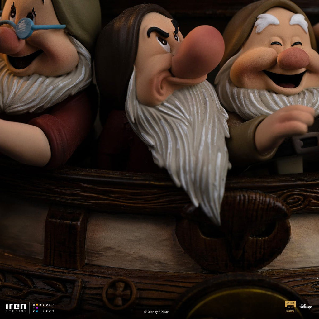 Snow White and the Seven Dwarfs Disney Classic Snow White 1:10 Deluxe Art Scale Limited Edition Statue