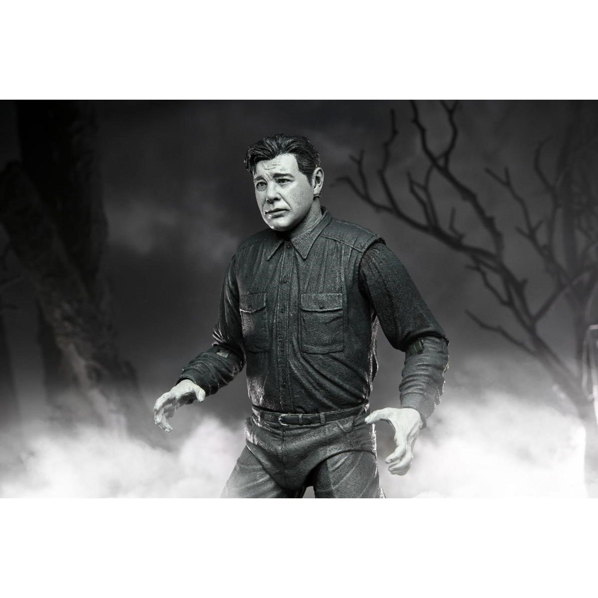 Universal Monsters Ultimate Wolf Man Black and White Version 7-Inch Scale Action Figure