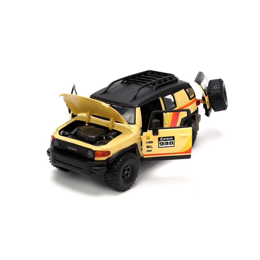 Just Trucks Toyota FJ Cruiser Yellow 1:24 Scale Die-Cast Metal Vehicle with Tire Rack