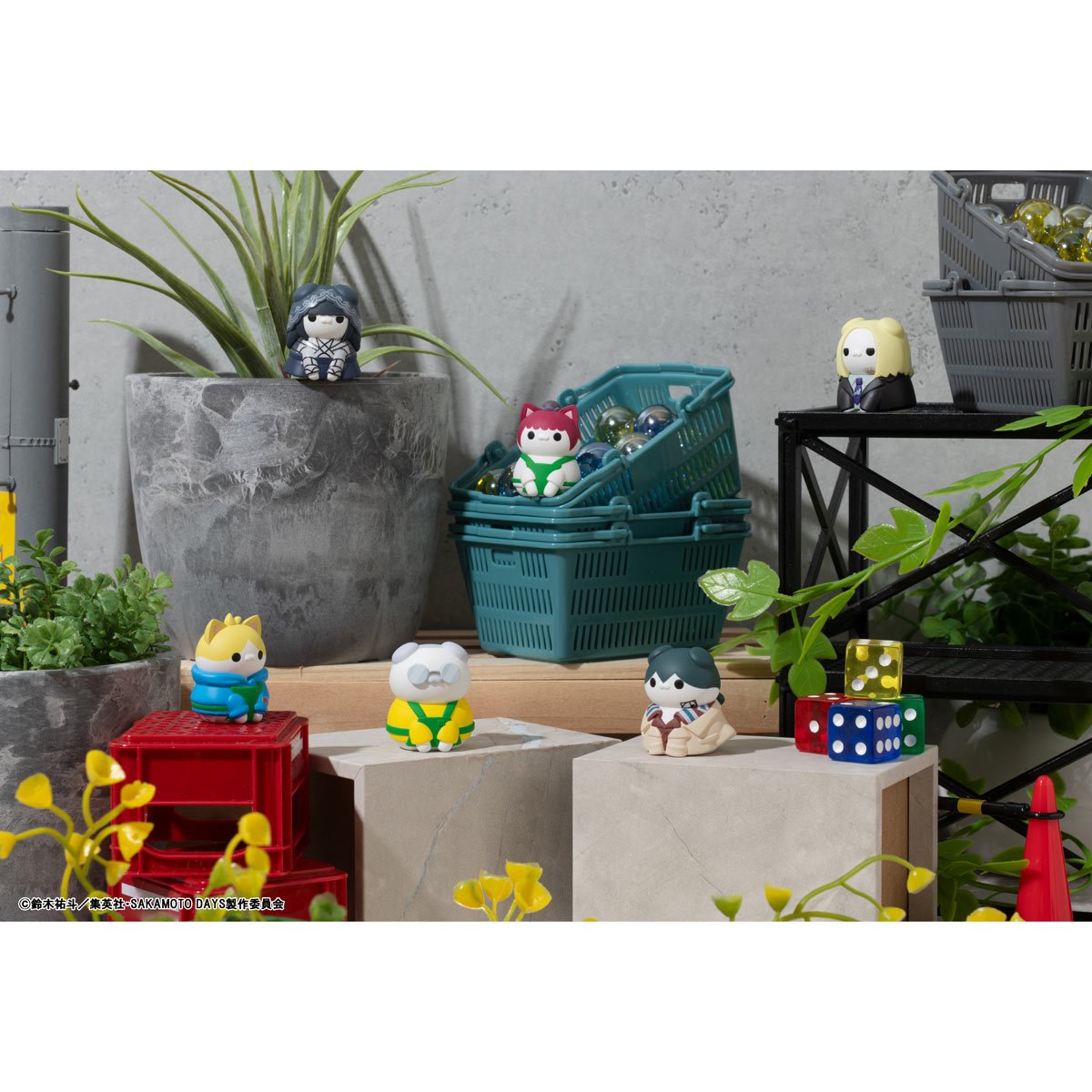 Sakamoto Days The Cheerful Sakamoto Store Mega Cat Project Mini-Figure Case of 8