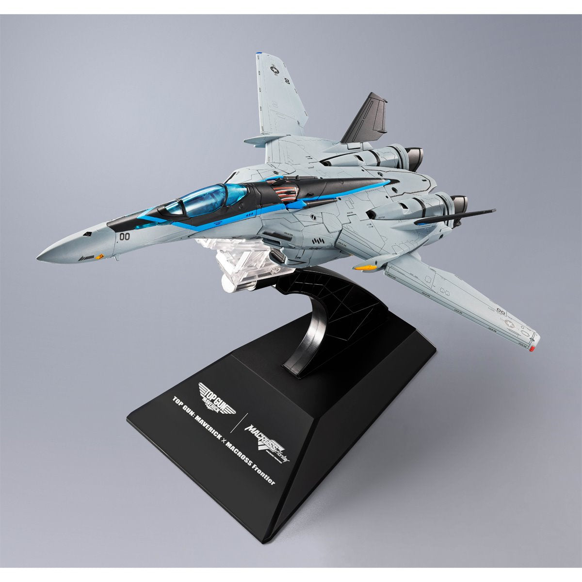 Macross Top Gun: Maverick VF-25 Messiah Valkyrie DX Chogokin Action Figure
