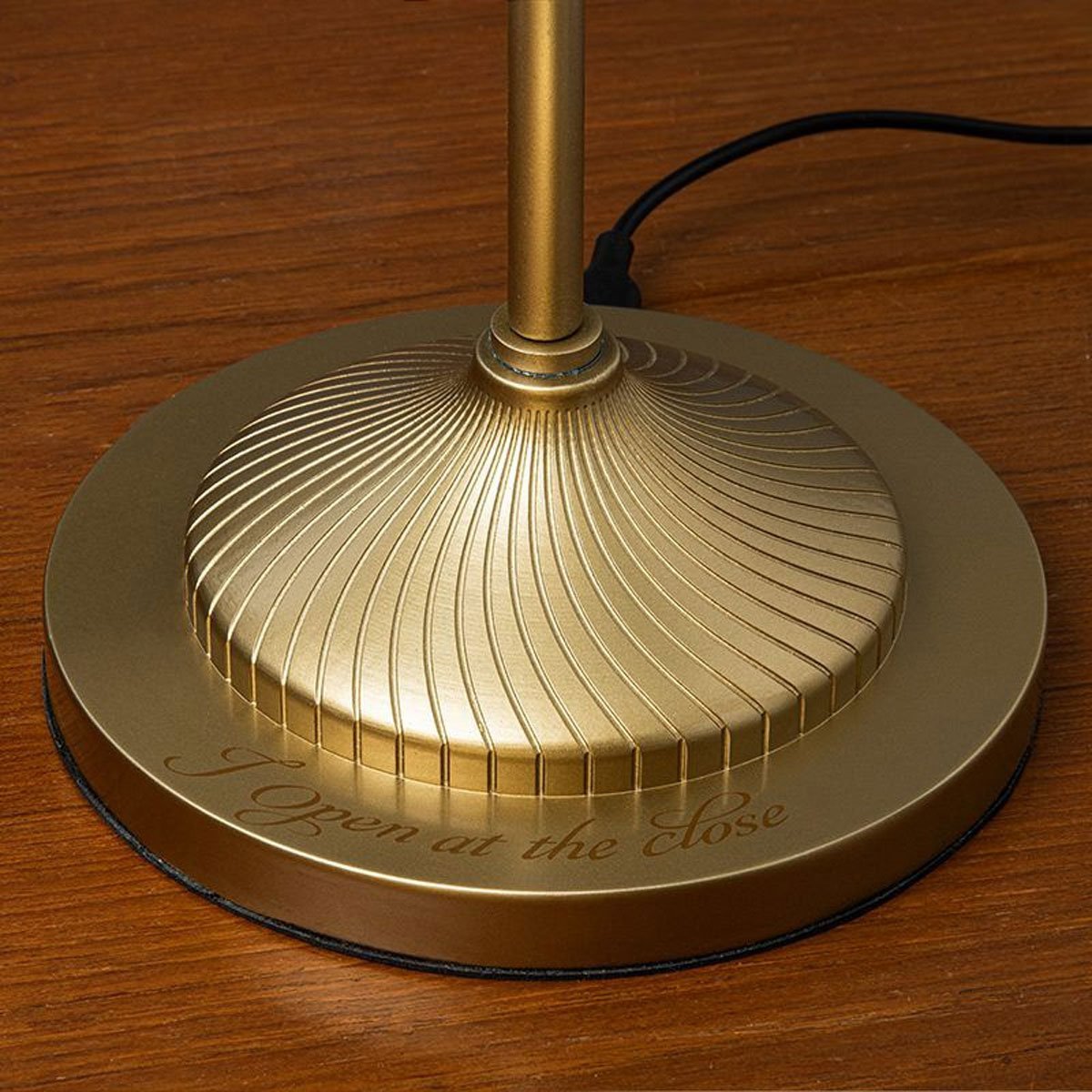 Harry Potter Golden Snitch Posable Desk Lamp