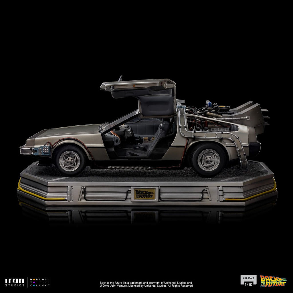 Back to the Future DeLorean Art 1:10 Scale Statue