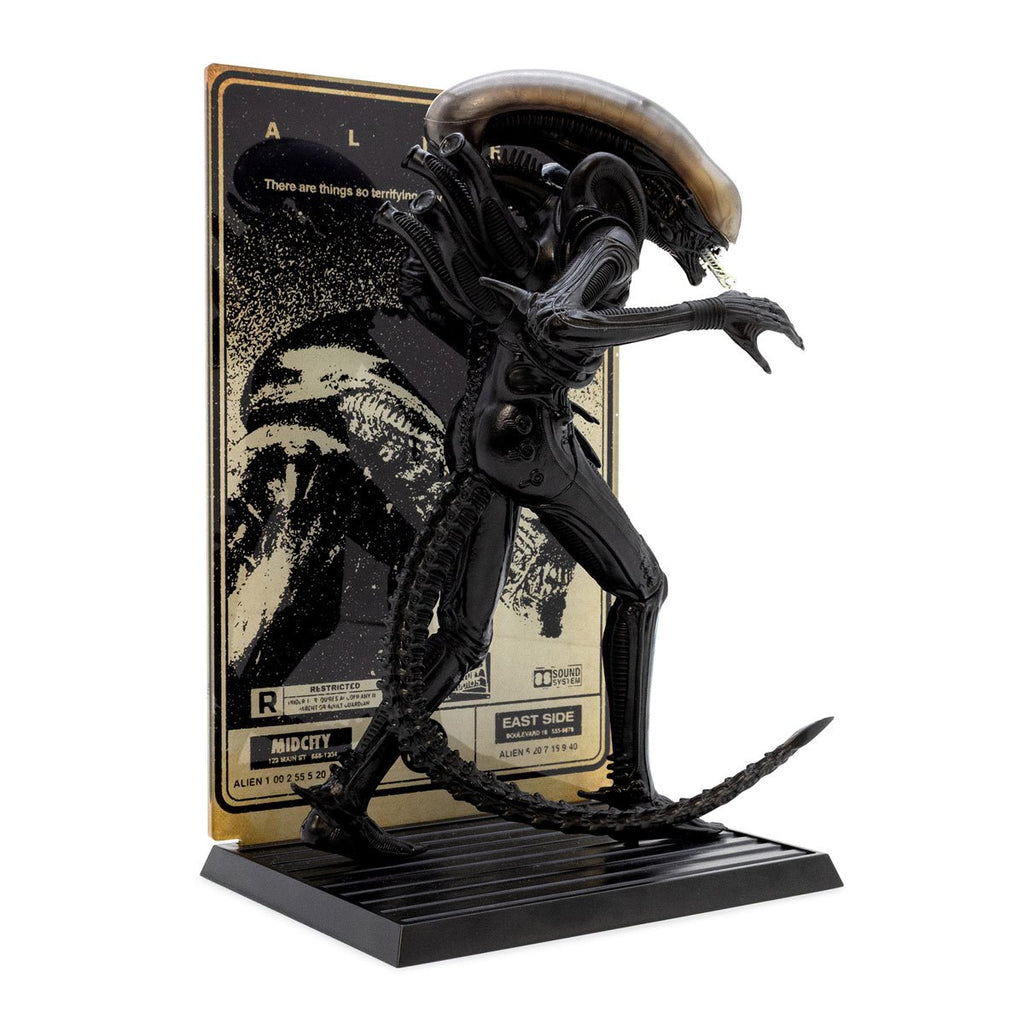 Alien Xenomorph 9-Inch Deluxe Vinyl Statue
