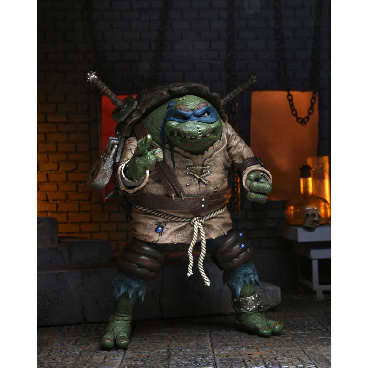 Universal Monsters x Teenage Mutant Ninja Turtles Ultimate Leonardo as The Hunchback 7-Inch Scale Action Figure