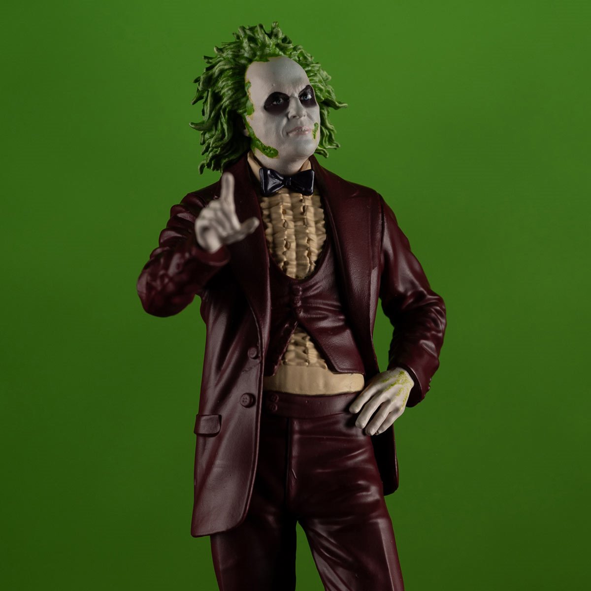 Movie Maniacs Beetlejuice Beetlejuice 6-Inch Scale Posed Figure