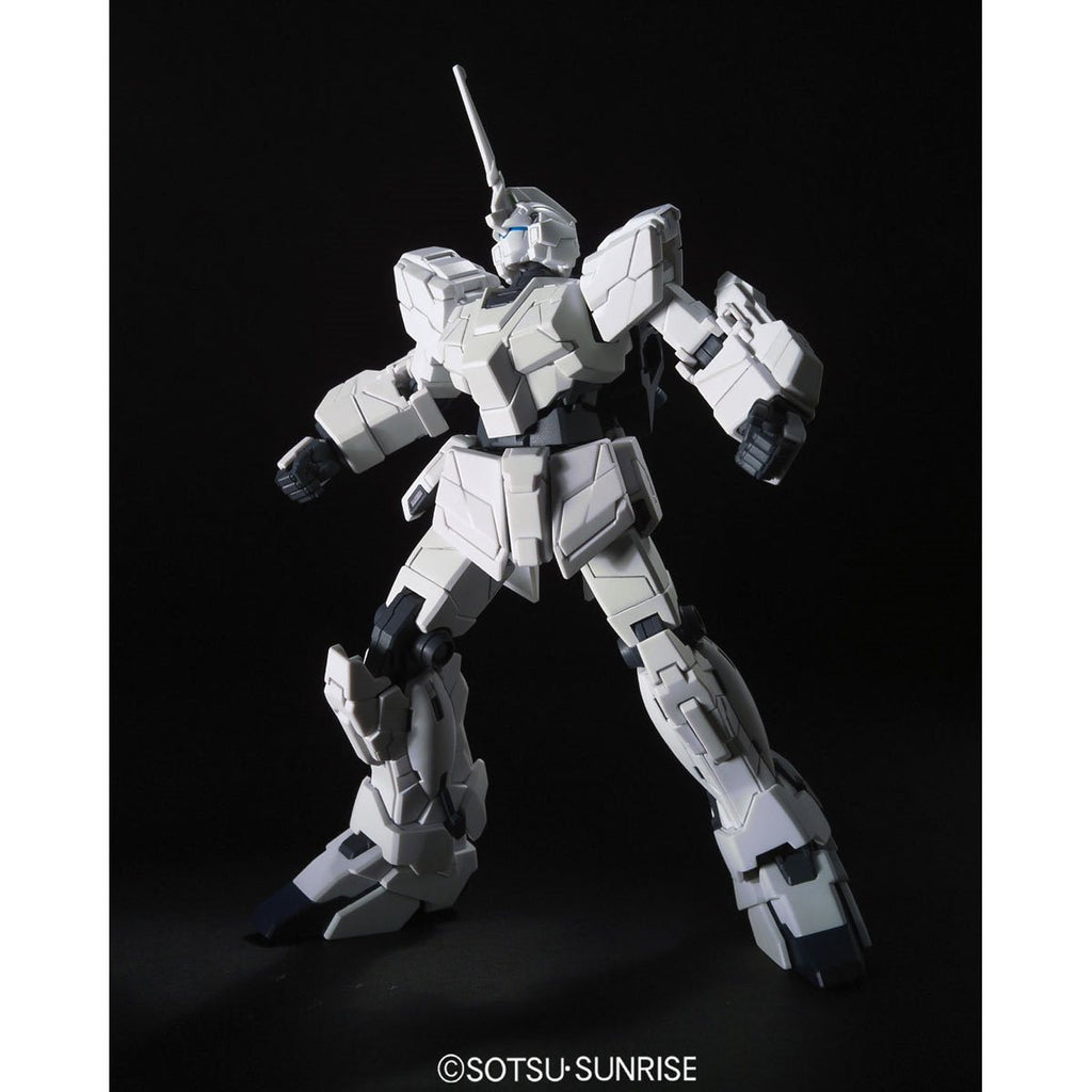 Mobile Suit Gundam Unicorn RX-0 Gundam Unicorn Mode High Grade 1:144 Scale Model Kit