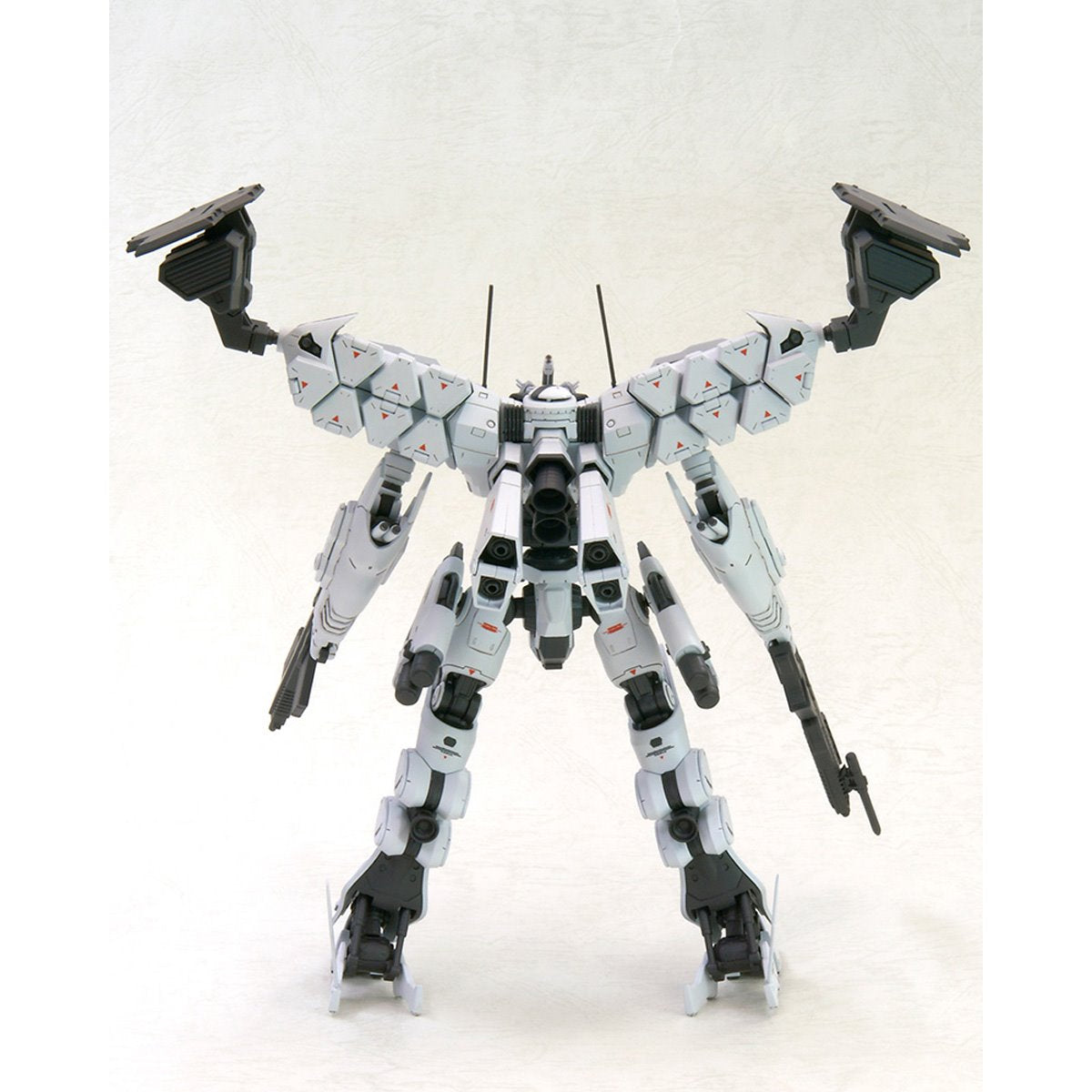 Armored Core Lineark White Glint & V.O.B. Variable Infinity 1:72 Scale Model Kit Set - ReRun