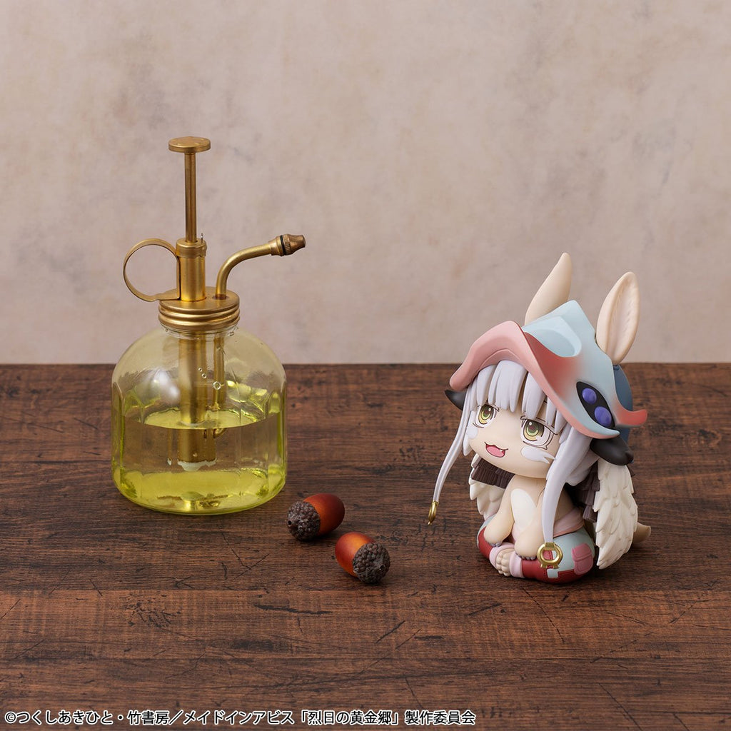 Made in Abyss: The Golden City of the Scorching Sun Nanachi Look Up Series Statue