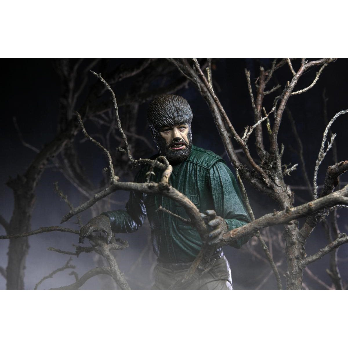 Universal Monsters Ultimate The Wolf Man 7-Inch Scale Action Figure