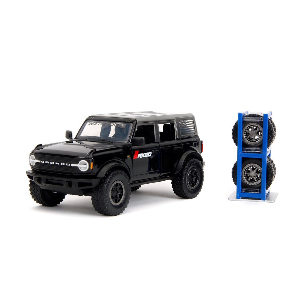 Just Trucks 2021 Ford Bronco 1:24 Scale Die-Cast Metal Vehicle with Tire Rack