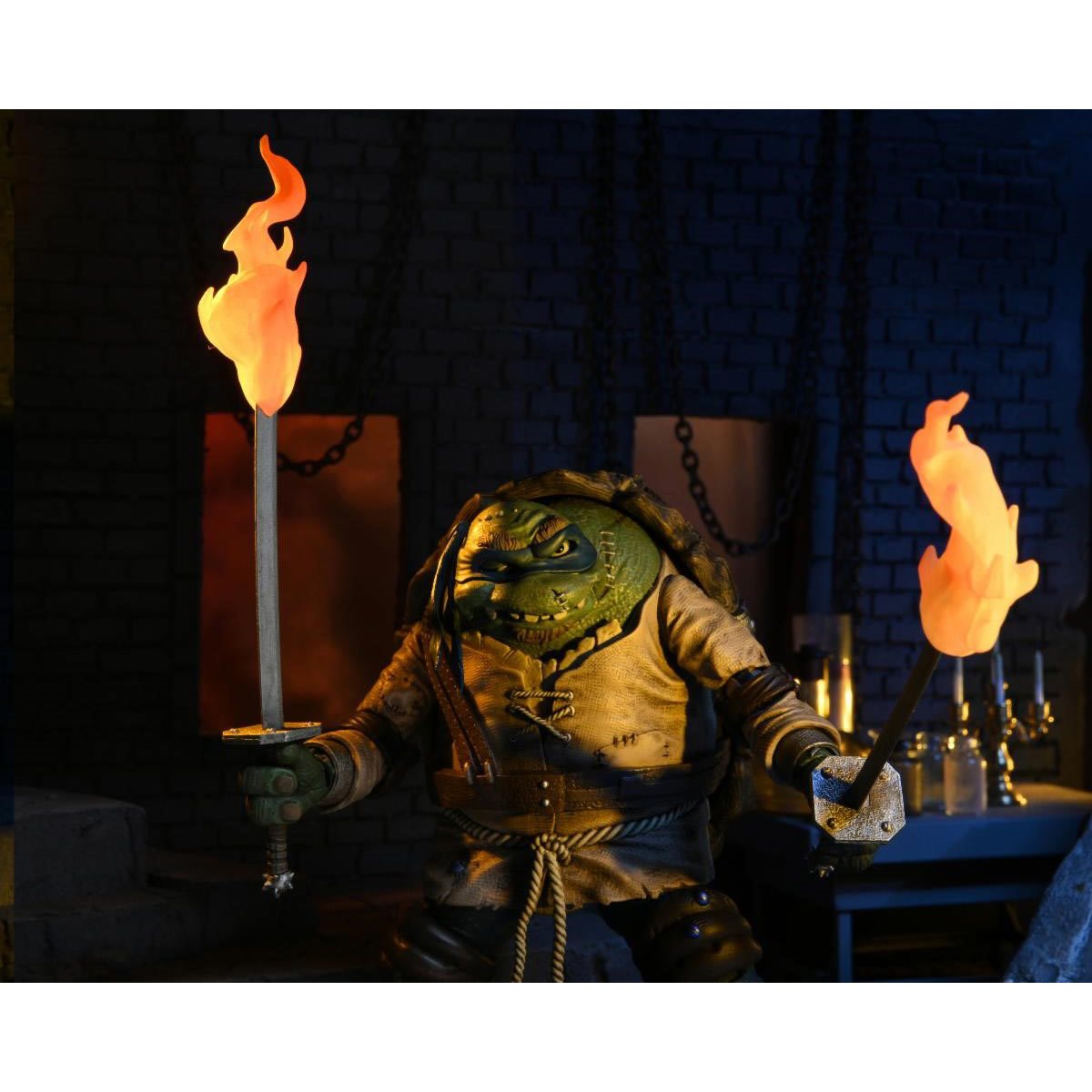 Universal Monsters x Teenage Mutant Ninja Turtles Ultimate Leonardo as The Hunchback 7-Inch Scale Action Figure