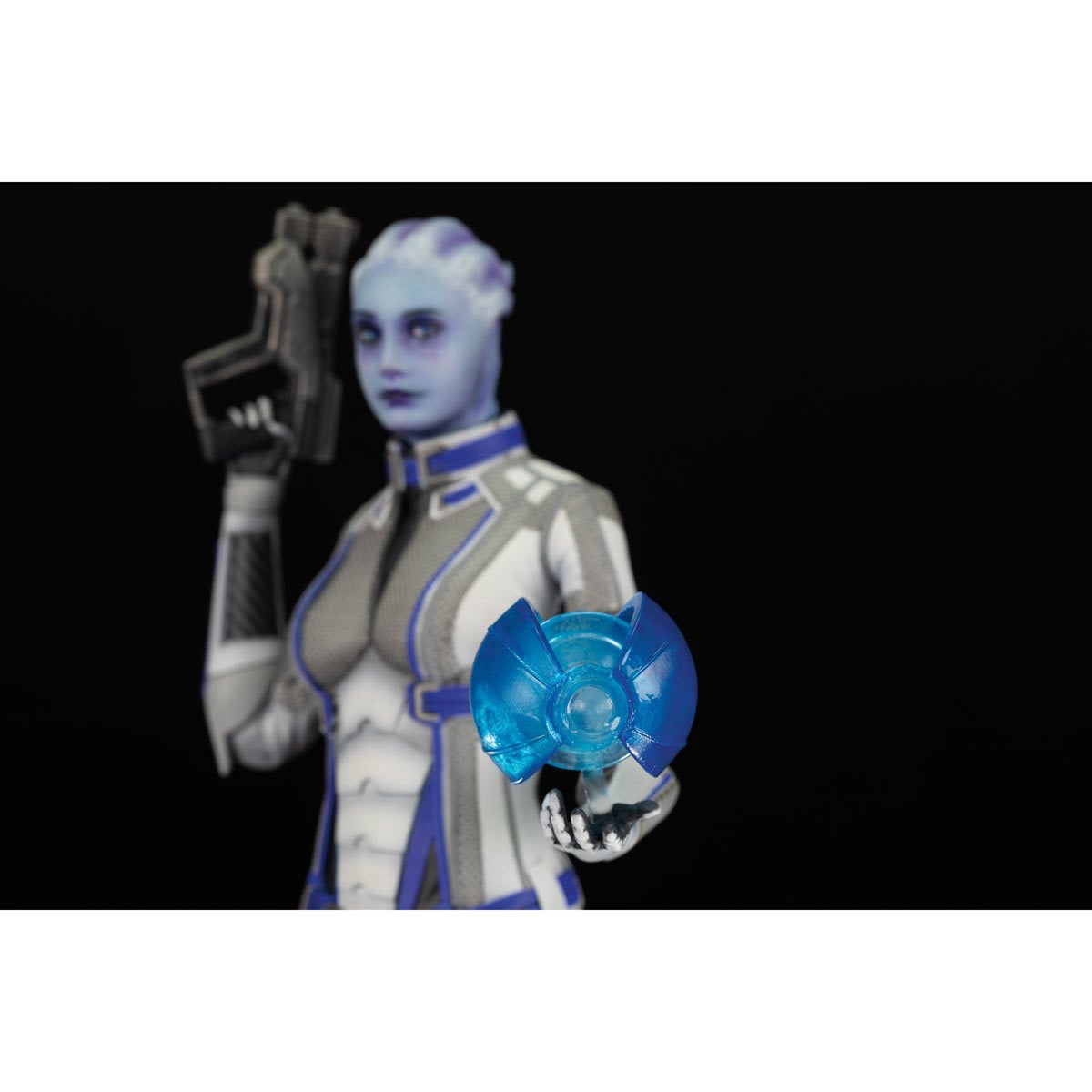 Mass Effect Dr. Liara T'Soni 8-Inch Statue