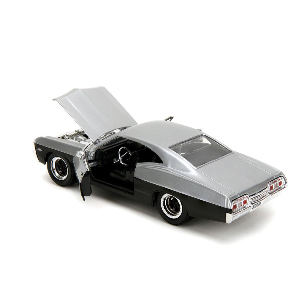Bigtime Muscle 1967 Chevrolet Impala SS Candy Silver and Black 1:24 Scale Die-Cast Metal Vehicle
