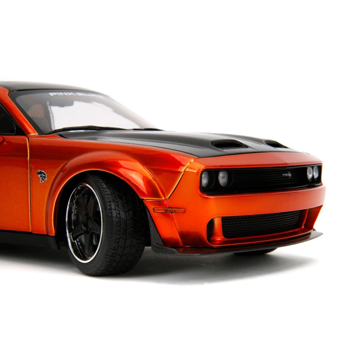 Pink Slips Wave 1 2015 Dodge Challenger SRT Hellcat Redeye Widebody 1:18 Scale Die-Cast Metal Vehicle