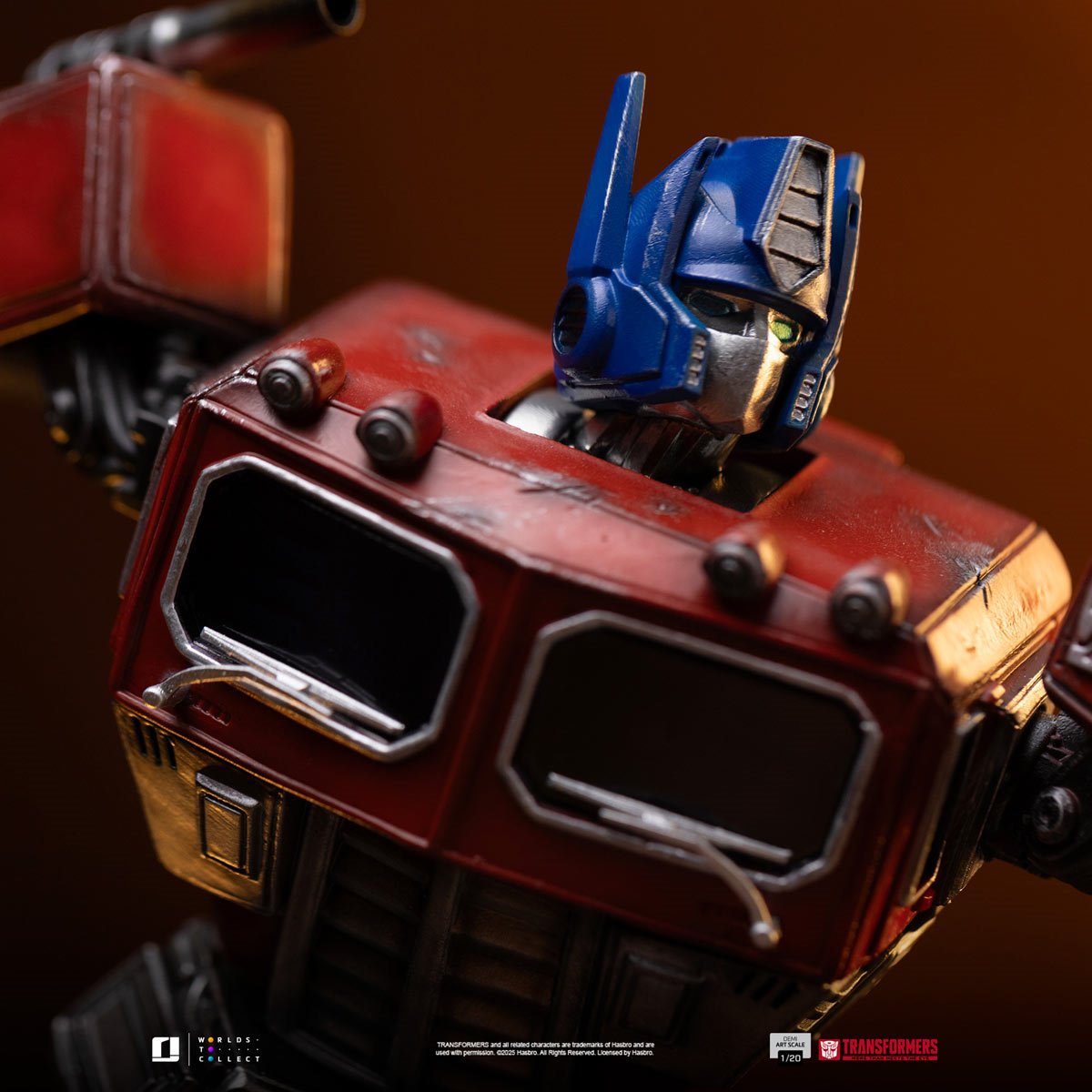 Transformers Optimus Prime 1:20 Demi Art Scale Limited Edition Statue